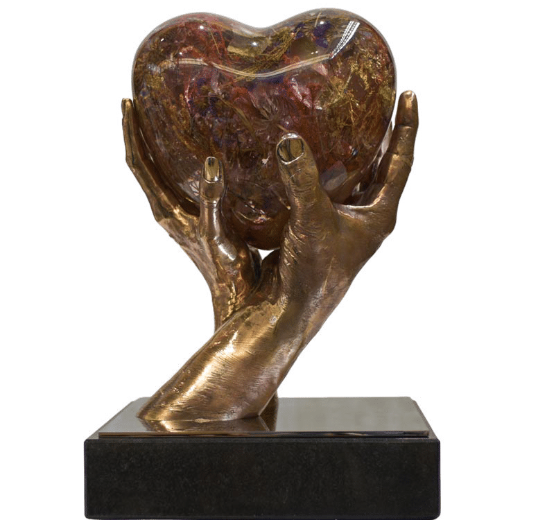 MY HEART IS YOURS 6 MY HEART IS YOURS